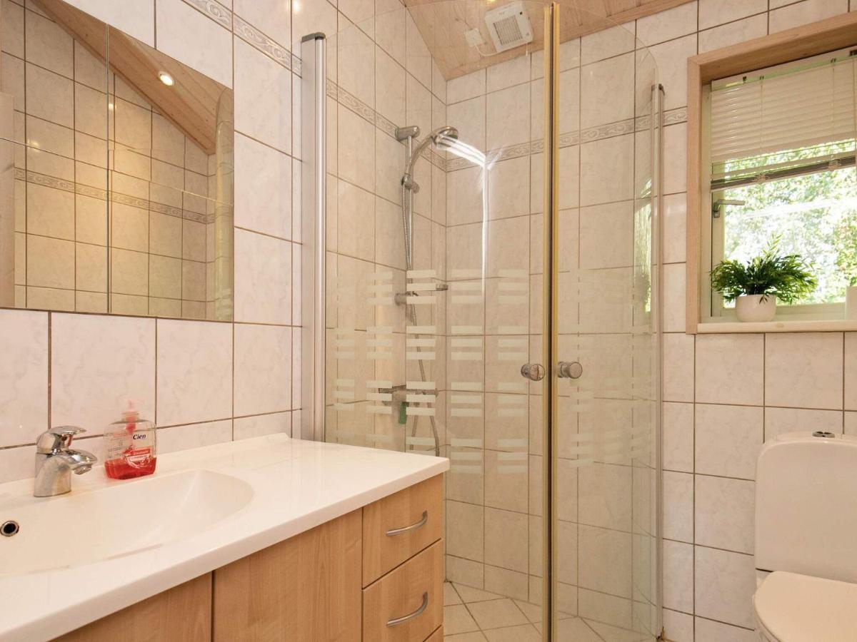 8 Person Holiday Home In Gedser Esterno foto