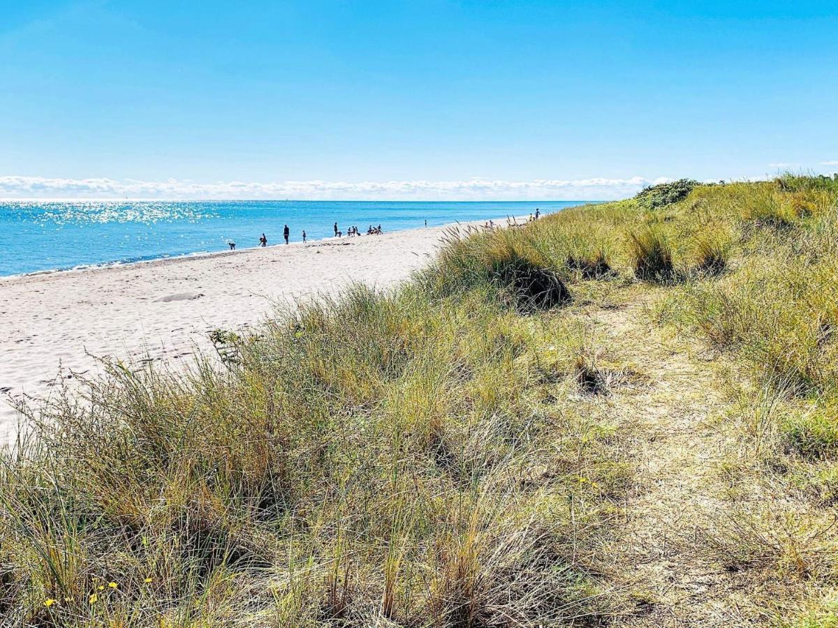 8 Person Holiday Home In Gedser Esterno foto