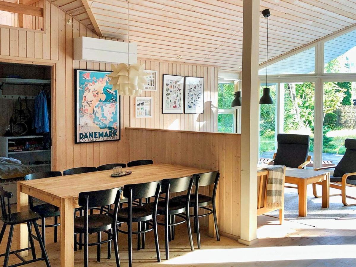 8 Person Holiday Home In Gedser Esterno foto
